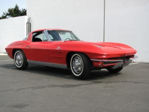 Chevrolet Corvette Fuel-Injected Split Window Coupe